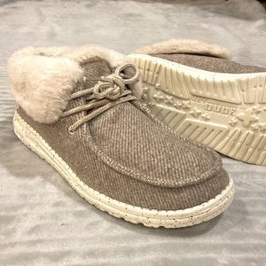 Womens HEYDUDE Britt Casual Shoe size 7